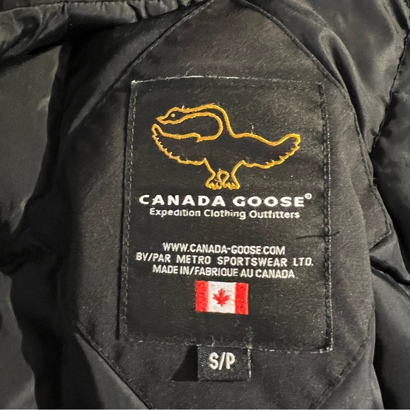 Canada Goose Black Parka - Picture 5 of 9